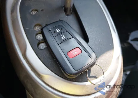 2019 Toyota Rav4 Xle из США, поврежденный, VIN JTMP1RFV1KD506760